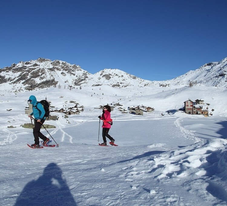 Am Fuße des Pizzo Scalino von der Alpe Largone