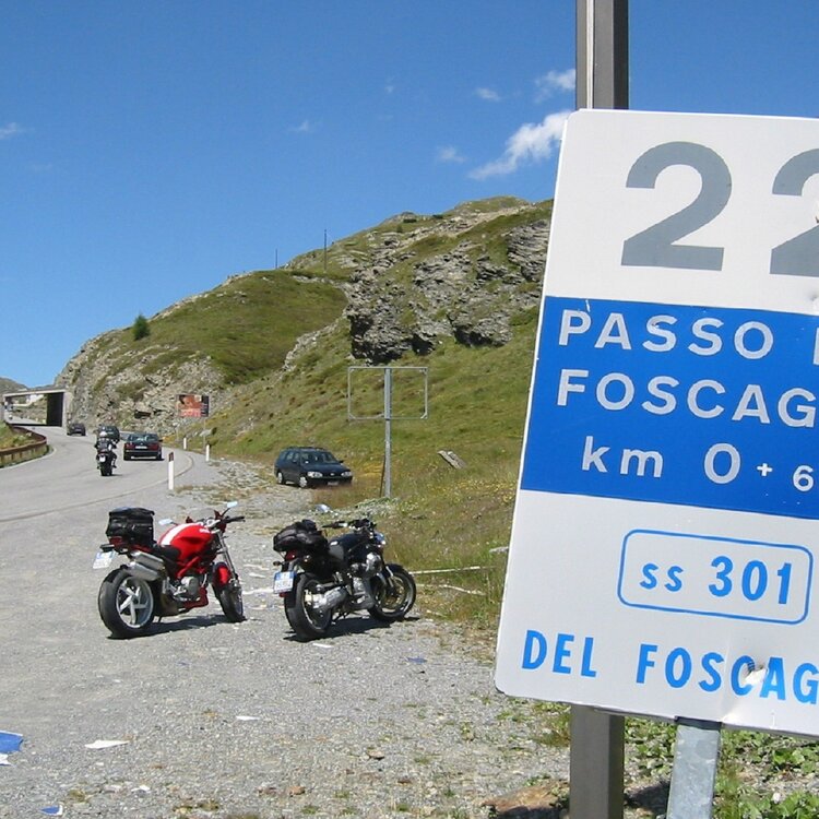 Document En Cancano Lakes It Laghi Di Cancano De Cancano Seen 804596630