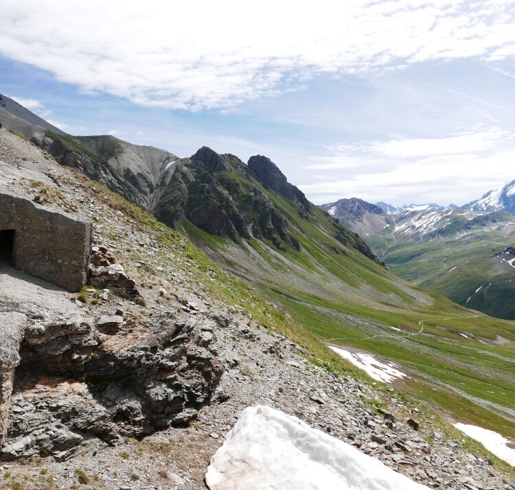Stelvio Historical Trek: Hike from the 4th Road Maintenance Station – Forcola Pass – 3rd Road Maintenance Station