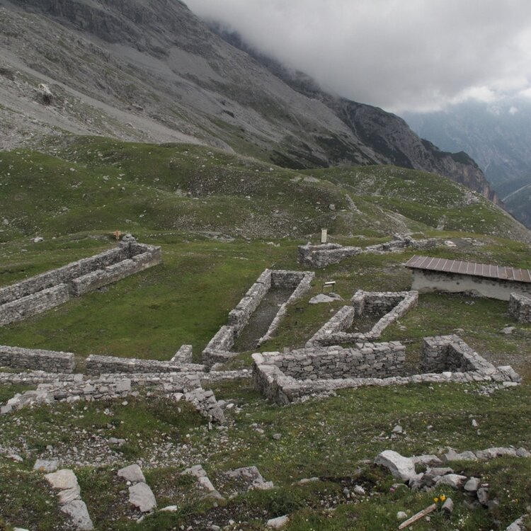 Stelvio Historical Trek: II Cantoniera – Villaggio militare "Le Buse"