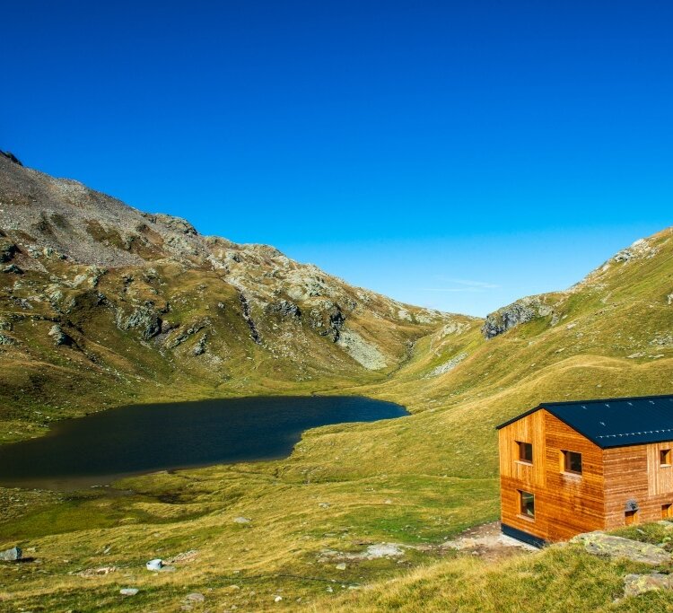 To the Baldiscio Lakes