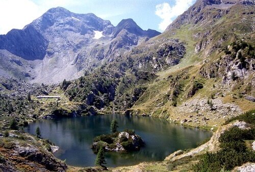 Torena Lakes