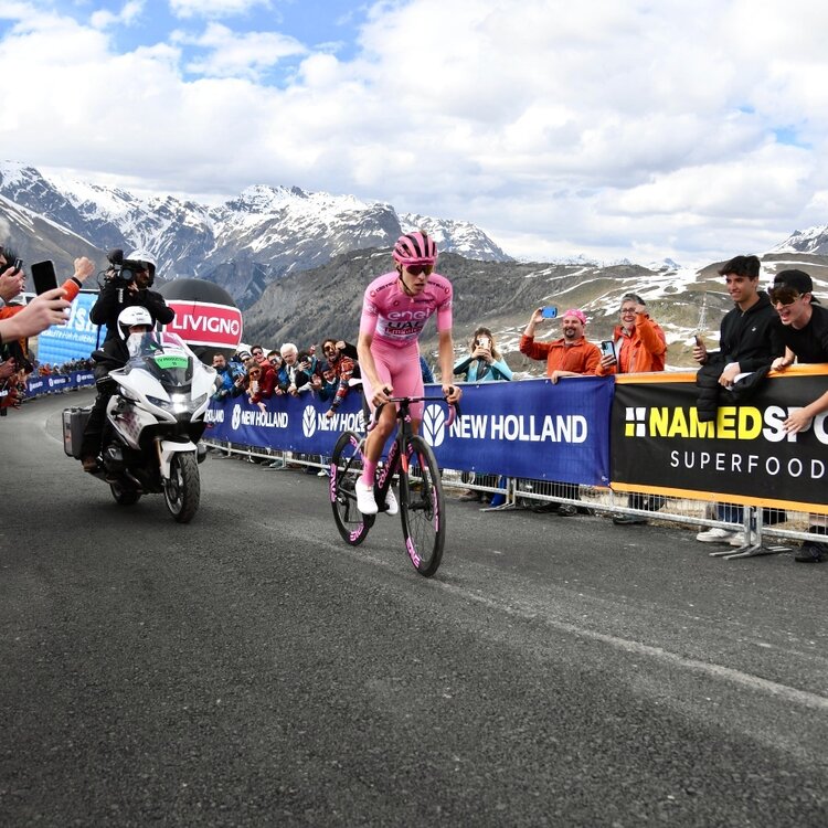 Towards the Giro Summit